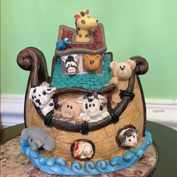 Noah’s Ark piggy bank Missing stopper. - Picture 3 of 4